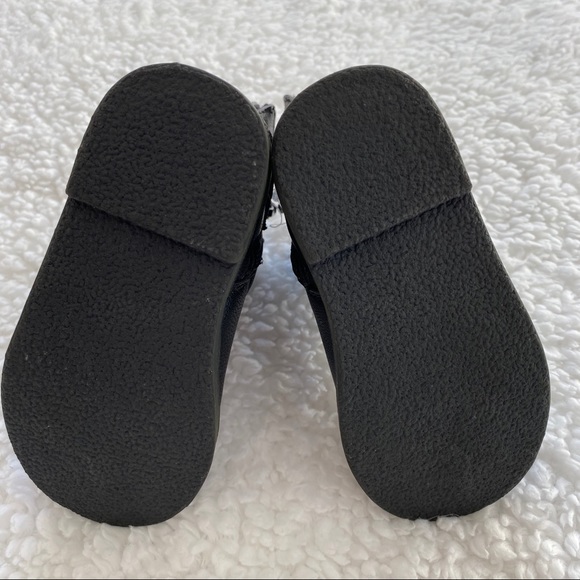 Baby GAP Boots - Picture 5 of 6